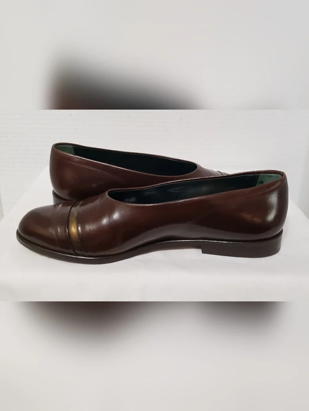 Vintage Burgundy Joan & David Flat Shoes Size 6.5M Bronze Accent Made In Italy